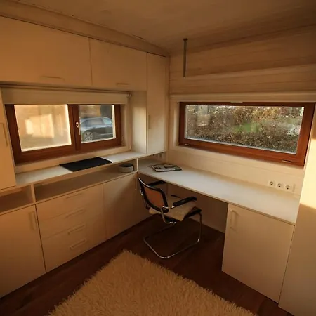 Tiny House With View Of Nature كوسفلد